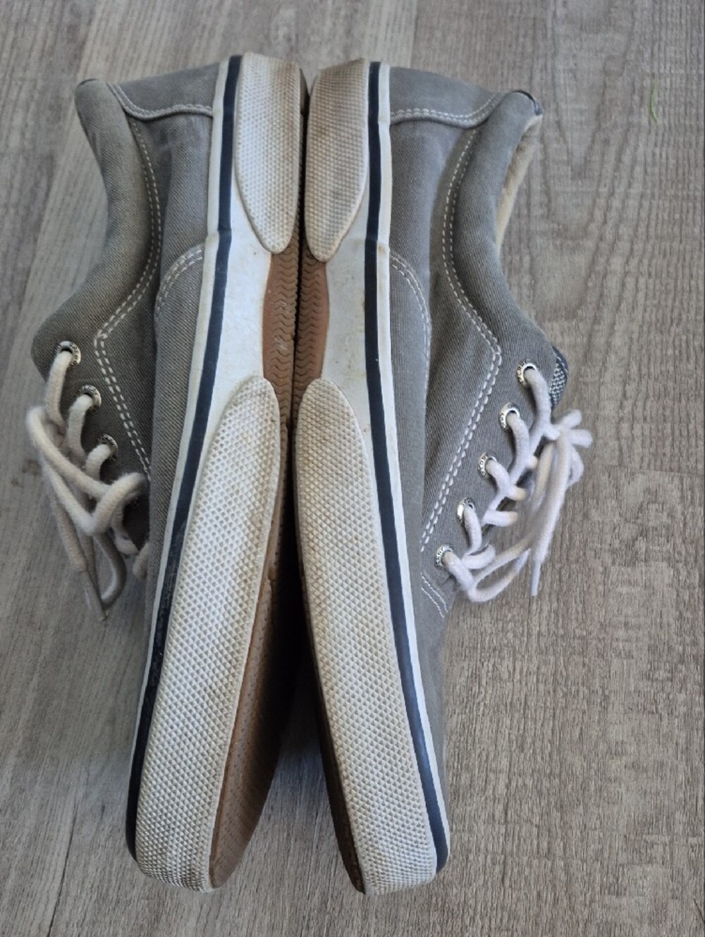 Sperry Men's Gray Canvas Boat Shoes with White Laces - Picture 11 of 11